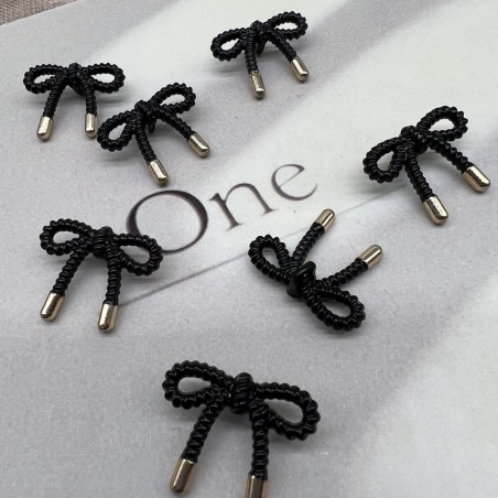 Пуговицы металл на ножке в виде бантиков чёрного цвета, 23 мм