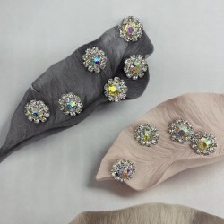 Пуговицы серебристый металл со стразами цвета кристалл и хамелеон, на ножке, 16 мм