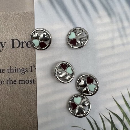 Пуговицы цвета серебра, с декором в виде сердечек, покрытых цветной эмалью, 20 мм
