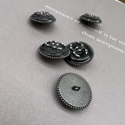 Пуговицы темное серебро с чёрным перламутром, декорированы мелкими стразами, 23 мм