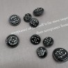 Пуговицы темное серебро с чёрным перламутром, декорированы мелкими стразами, 18 мм