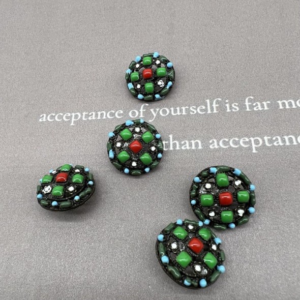 Пуговицы тёмный металл с яркой разноцветной эмалью, 17 мм