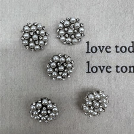 Пуговицы металл со стразами и жемчугом