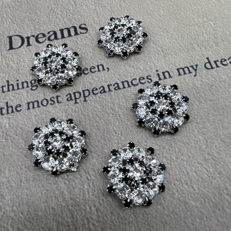Пуговицы металл с чёрными и прозрачными стразами