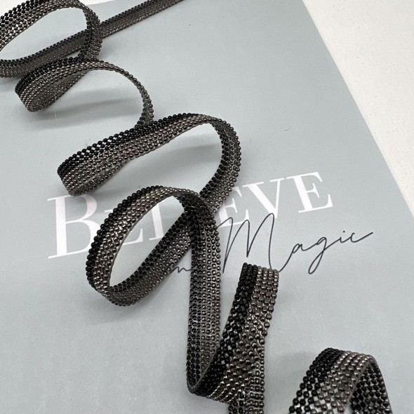 Тесьма мониль двухцветная на клеевой основе,10 мм