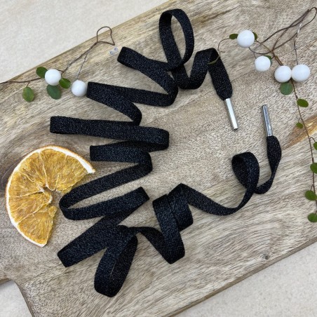 Шнурки трикотажные кругловязаные, чёрные, с матовым люрексом