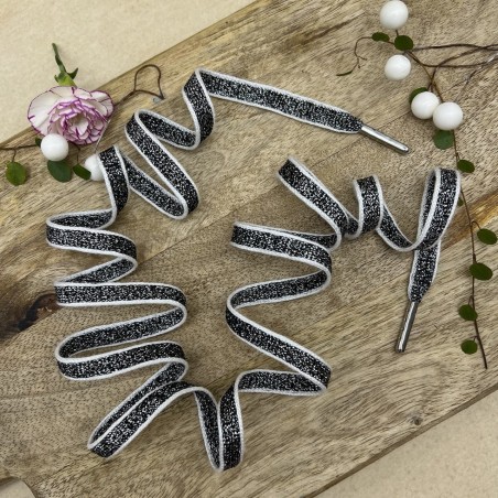 Шнурки трикотажные чёрные с люрексом и белыми полосками