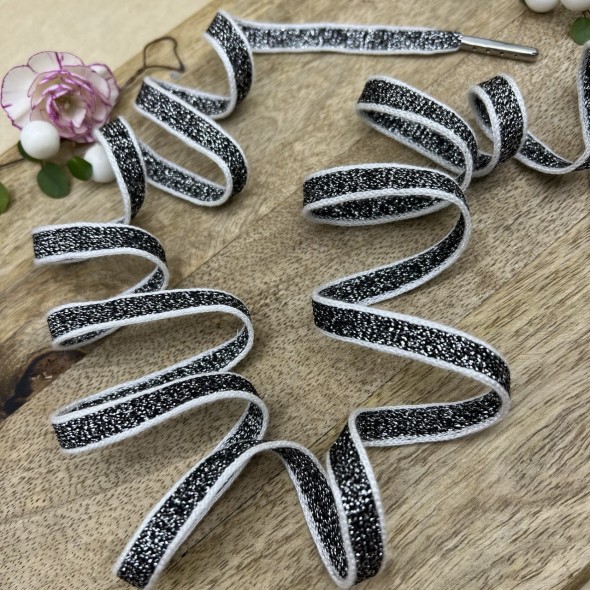 Шнурки трикотажные чёрные с люрексом и белыми полосками