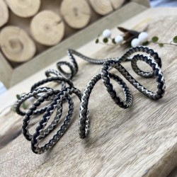 Шнурки кругловязаные цилиндрические с узором зигзаг