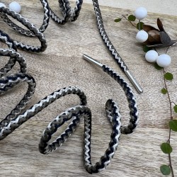 Шнурки кругловязаные цилиндрические с узором зигзаг