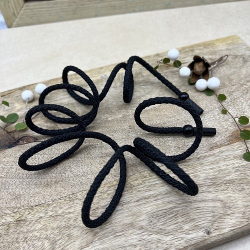 Шнурки кругловязаные цилиндрические чёрные матовые 2