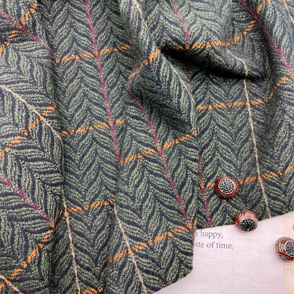 Ткань пальтово-костюмная темно-зелёная с рисунком