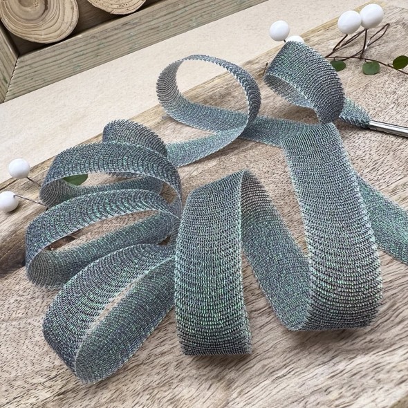 Шнурки прозрачные изумрудные с люрексом