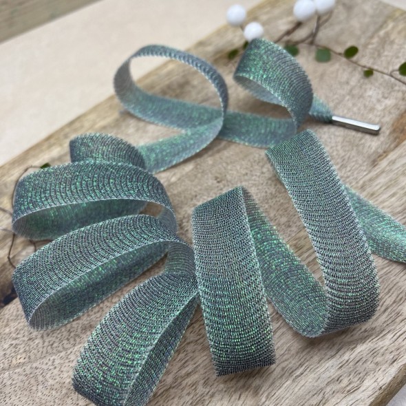 Шнурки прозрачные изумрудные с люрексом