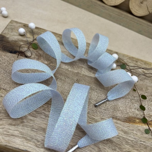 Шнурки прозрачные светло-голубые с люрексом