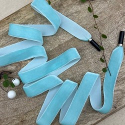 Шнурок бархатный светло-бирюзовый с чёрными концевиками, 18 мм