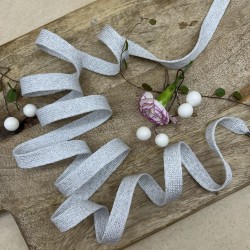 Шнурки трикотажные кругловязаные, белые, с серебристым люрексом