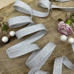 Шнурки трикотажные кругловязаные, белые, с серебристым люрексом