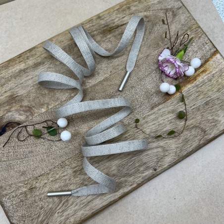 Шнурок трикотажный кругловязаный холодный бежевый с люрексом,10 мм