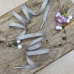 Шнурок трикотажный кругловязаный холодный бежевый с люрексом,10 мм