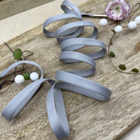 Шнурок трикотажный кругловязаный светло-серый матовый, 10 мм