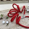 Шнурок трикотажный кругловязаный красный с серебристыми наконечниками