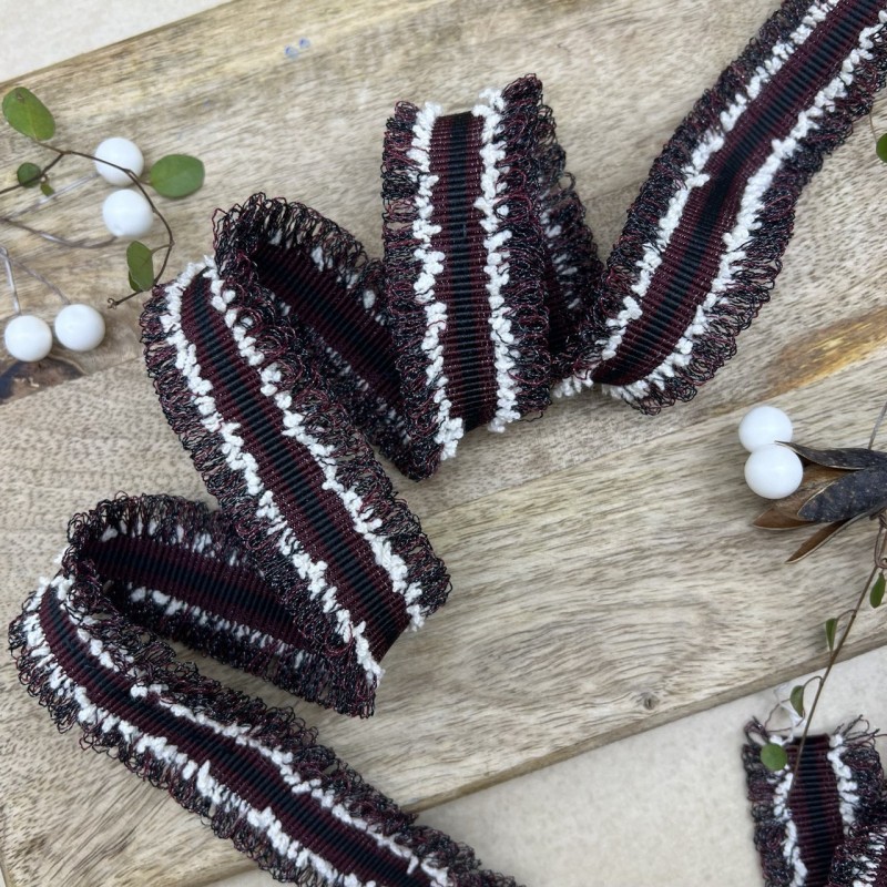 Тесьма репсовая цвета бордо с бахромой и петельками по краям, 3 см