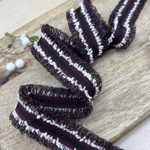 Тесьма репсовая цвета бордо с бахромой и петельками по краям, 3 см