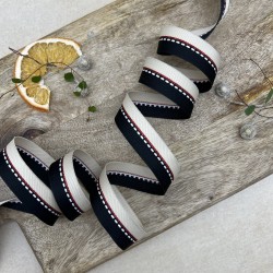 Тесьма репсовая в полоску с красной блестящей полоской, 20 мм