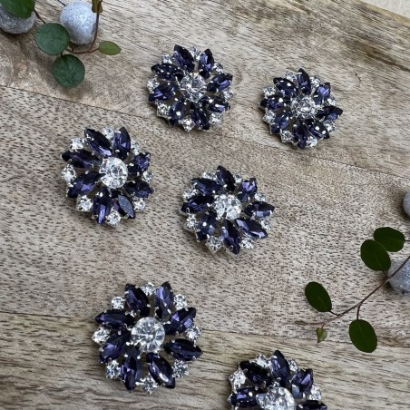 Пуговицы из серебристого металла со стразами темно-фиолетового цвета, 28 м