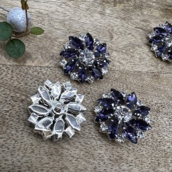 Пуговицы из серебристого металла со стразами темно-фиолетового цвета, 28 м