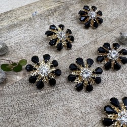 Пуговицы  золотистый метал со стразами чёрного цвета, 28 мм