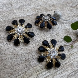 Пуговицы  золотистый метал со стразами чёрного цвета, 28 мм