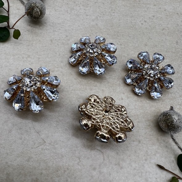 Пуговицы  золотистый металл со стразами цвета кристалл, 28 мм