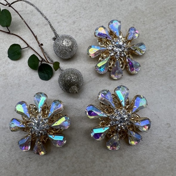 Пуговицы золотистый металл со стразами цвета хамелеон, 28 мм