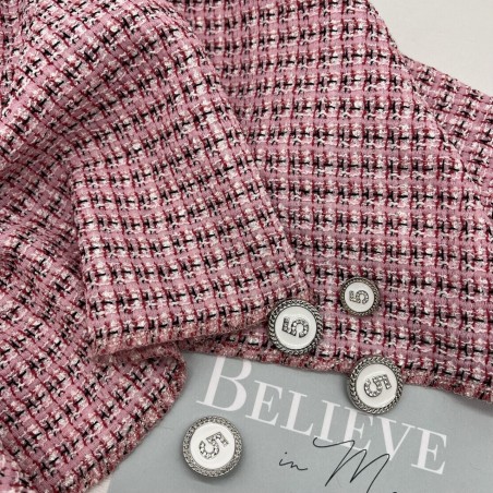 Стильный яркий твид в розовых тонах