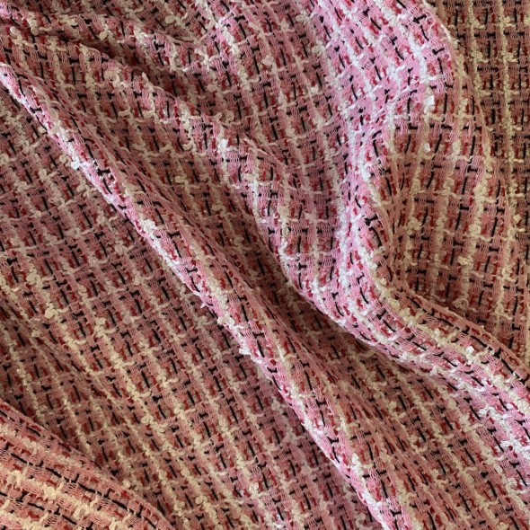 Стильный яркий твид в розовых тонах