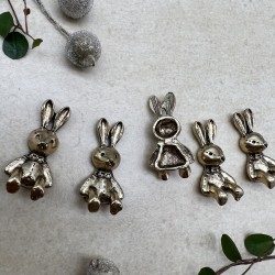 Пришивной элемент заяц цвета тёмного золота, 1.6*2.9 мм