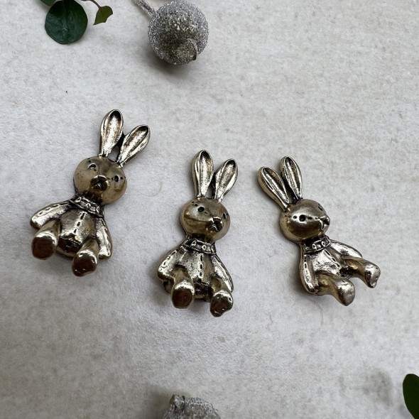 Пришивной элемент заяц цвета тёмного золота, 1.6*2.9 мм