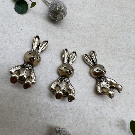 Пришивной элемент заяц цвета тёмного золота, 1.6*2.9 мм