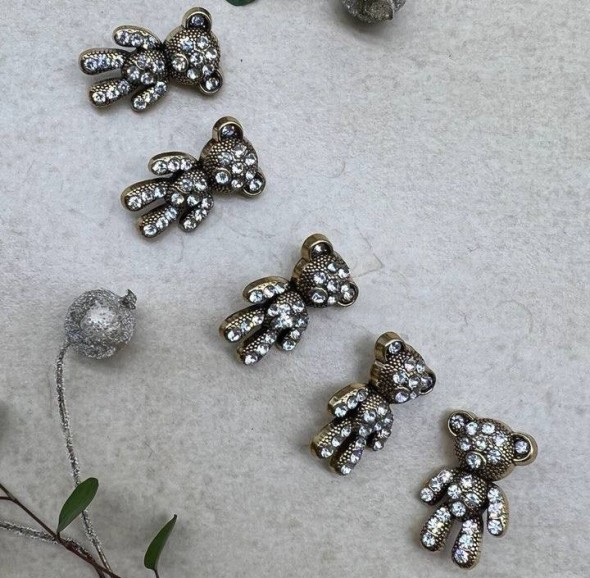 Пуговицы мишки цвета тёмного золота со стразами, 2.4*1.5 мм