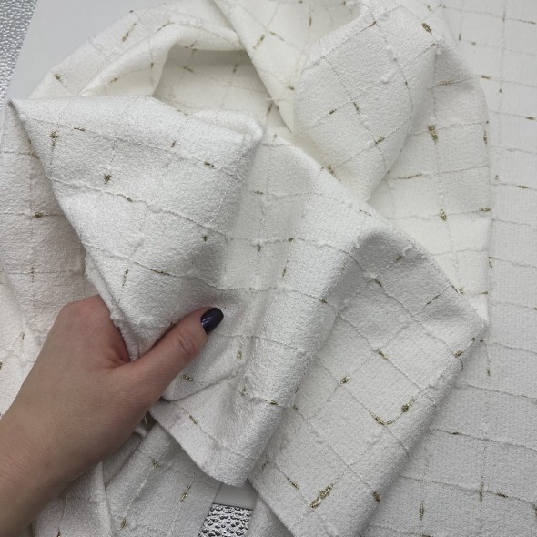 Ткань твид белый в клетку с золотистым люрексом