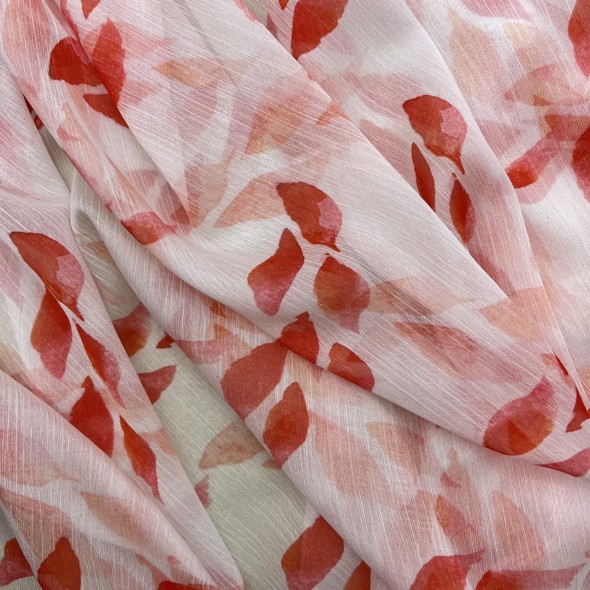 Ткань шифон жатый с коралловым принтом