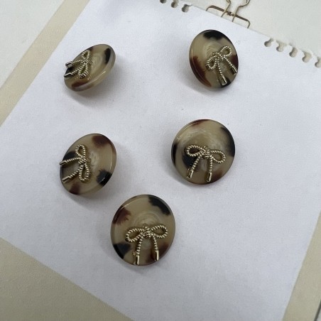 Пуговицы бежевые пластик на ножке с бантиками, 20 мм