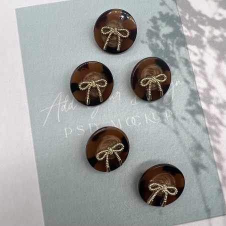 Пуговицы коричневые пластик на ножке с бантиками, 25 мм