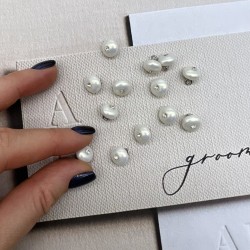 Пуговицы блузочные жемчуг на ножке со стразами, 9 мм