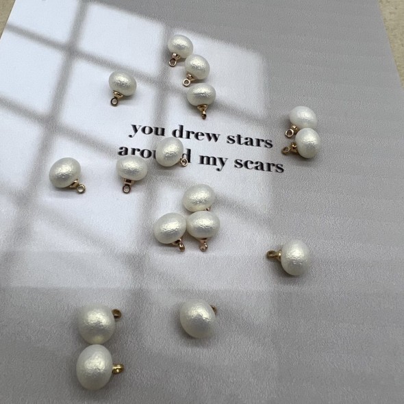 Пуговицы блузочные кремовый жемчуг на ножке, 9 мм