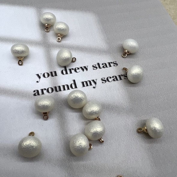 Пуговицы блузочные кремовый жемчуг на ножке, 9 мм