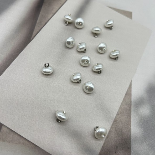 Пуговицы блузочные глянцевый жемчуг на ножке со стразами, 9 мм