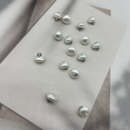 Пуговицы блузочные глянцевый жемчуг на ножке со стразами, 9 мм